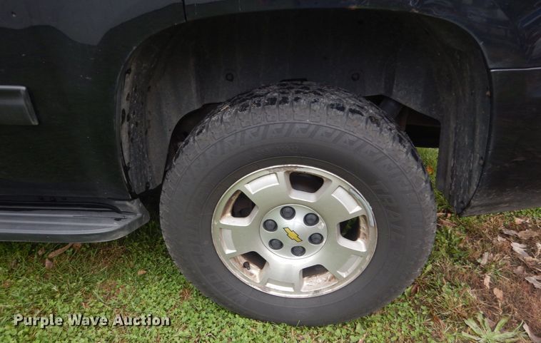 image for item IV9504 2011 Chevrolet Tahoe  SUV