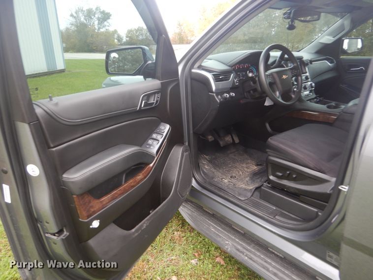 image for item IV9505 2020 Chevrolet Tahoe Police  SUV