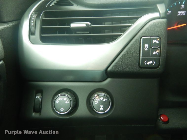 image for item IV9505 2020 Chevrolet Tahoe Police  SUV