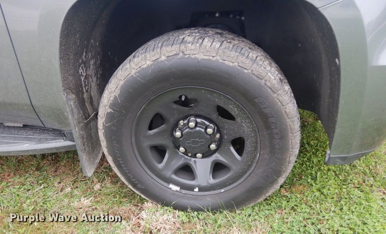 image for item IV9505 2020 Chevrolet Tahoe Police  SUV