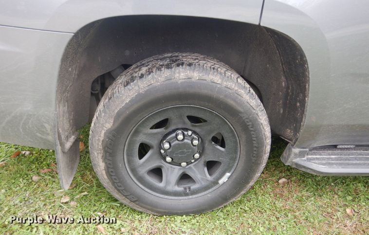 image for item IV9505 2020 Chevrolet Tahoe Police  SUV