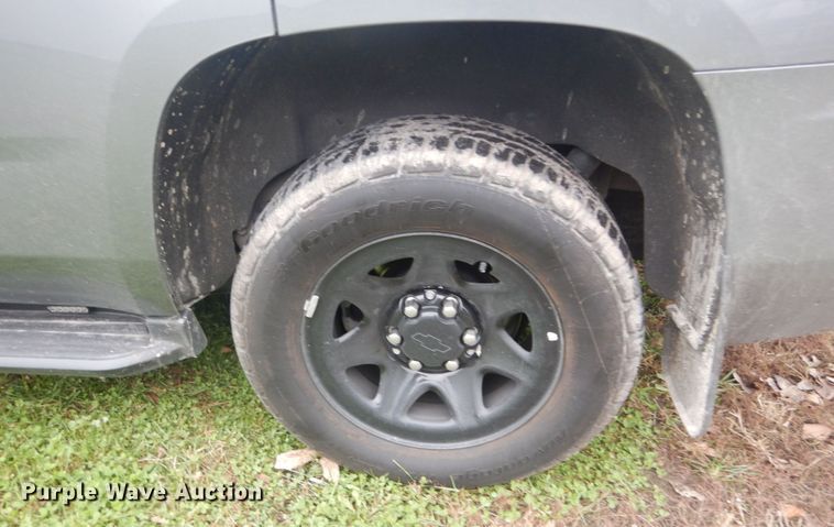 image for item IV9505 2020 Chevrolet Tahoe Police  SUV