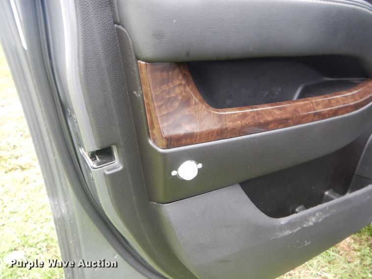 image for item IV9505 2020 Chevrolet Tahoe Police  SUV