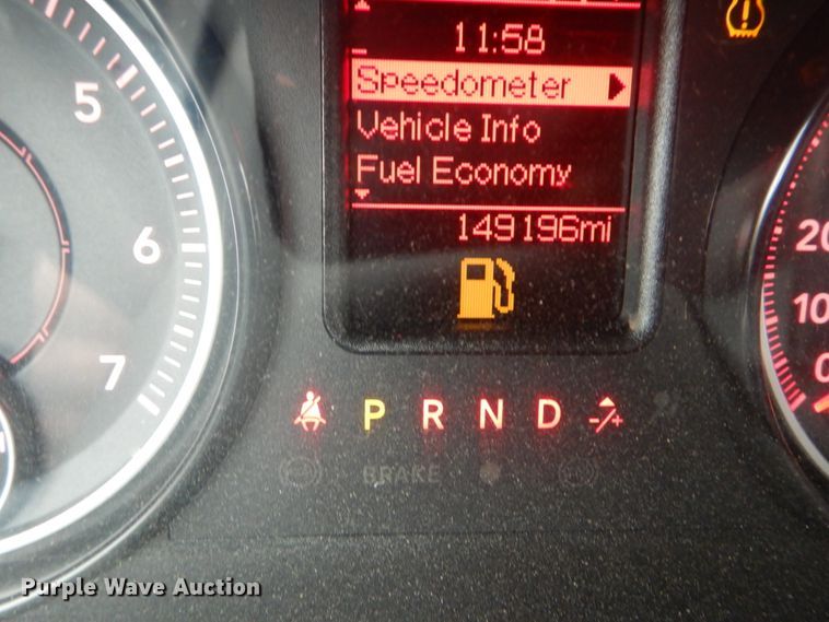 image for item IV9506 2016 Dodge Ram 1500  Crew Cab pickup truck