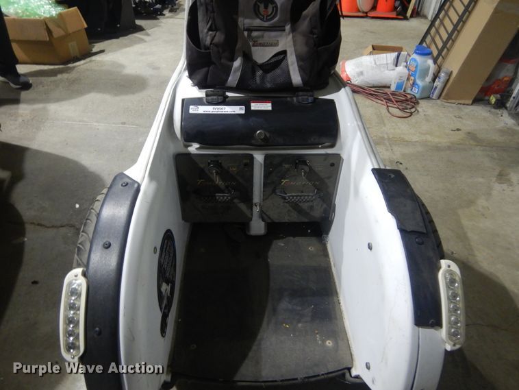 image for item IV9507 2001 T3 Motion  segway