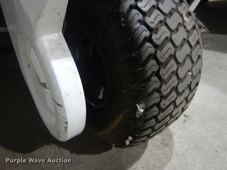 image for item IV9507 2001 T3 Motion  segway