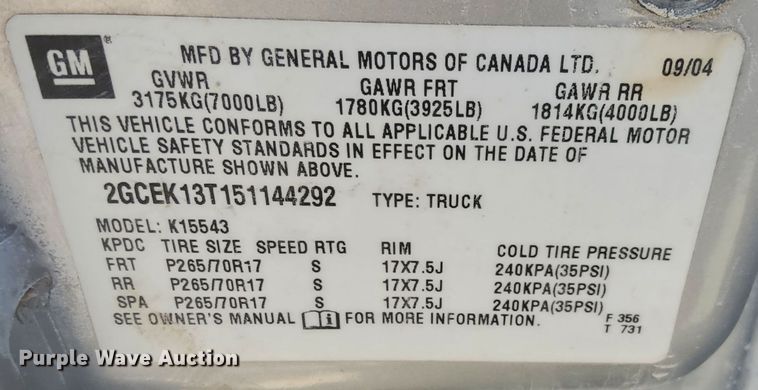 image for item IV9526 2005 Chevrolet Silverado 1500  Crew Cab pickup truck