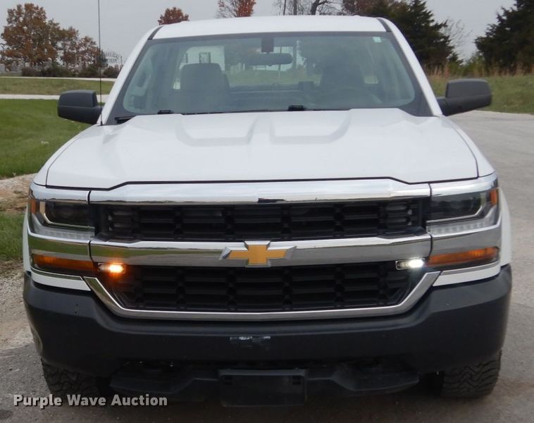 image for item IV9551 2016 Chevrolet Silverado 1500  Double Cab pickup truck