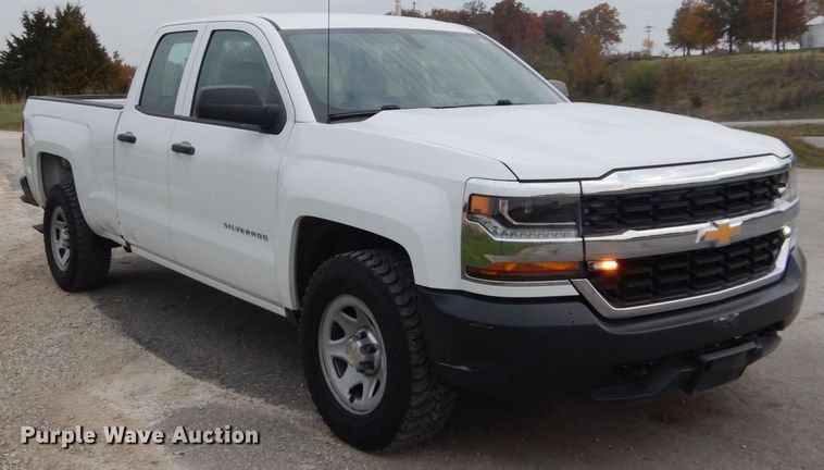 image for item IV9551 2016 Chevrolet Silverado 1500  Double Cab pickup truck