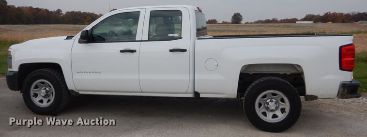 image for item IV9551 2016 Chevrolet Silverado 1500  Double Cab pickup truck