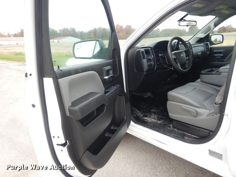 image for item IV9551 2016 Chevrolet Silverado 1500  Double Cab pickup truck