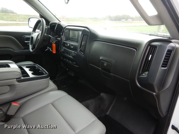 image for item IV9551 2016 Chevrolet Silverado 1500  Double Cab pickup truck