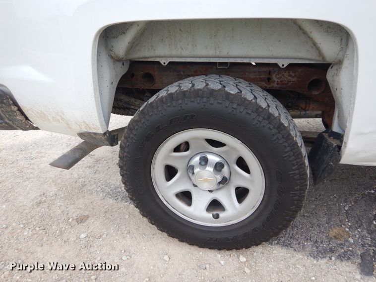 image for item IV9551 2016 Chevrolet Silverado 1500  Double Cab pickup truck