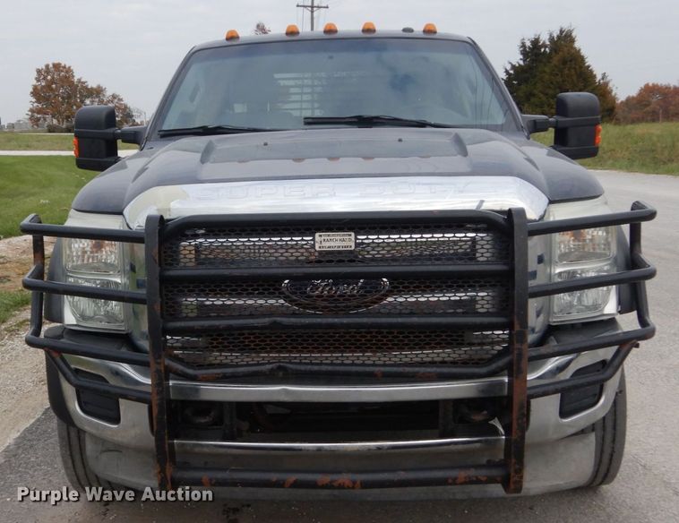 image for item IV9556 2011 Ford F450 Super Duty XLT  flatbed truck