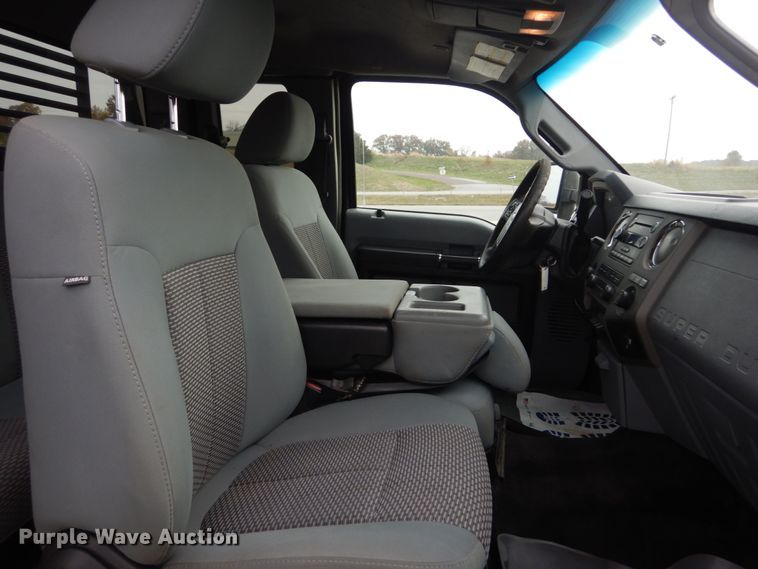 image for item IV9556 2011 Ford F450 Super Duty XLT  flatbed truck