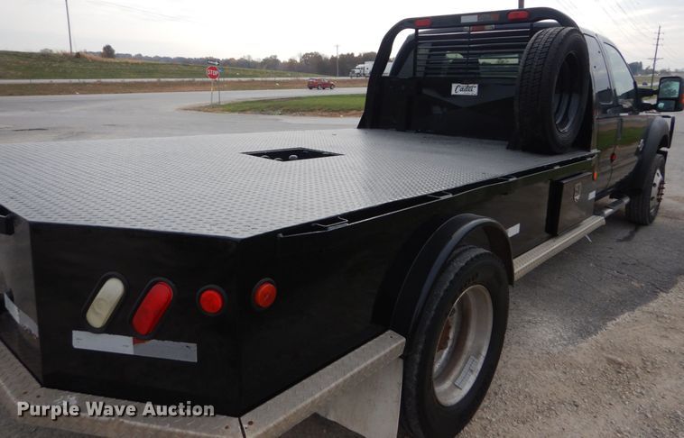 image for item IV9556 2011 Ford F450 Super Duty XLT  flatbed truck