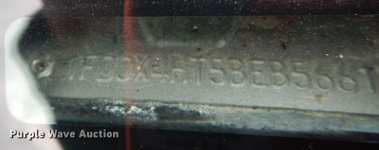 image for item IV9556 2011 Ford F450 Super Duty XLT  flatbed truck