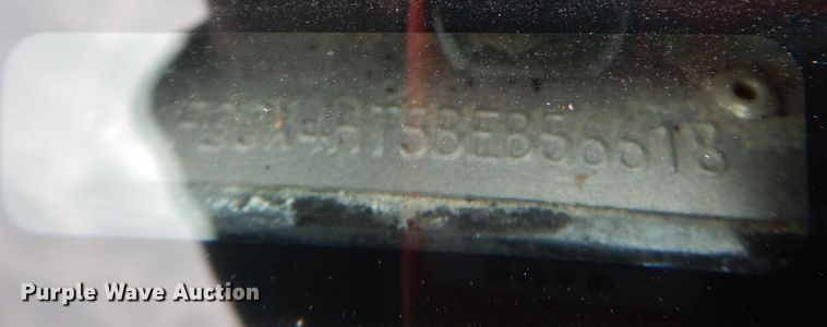 image for item IV9556 2011 Ford F450 Super Duty XLT  flatbed truck