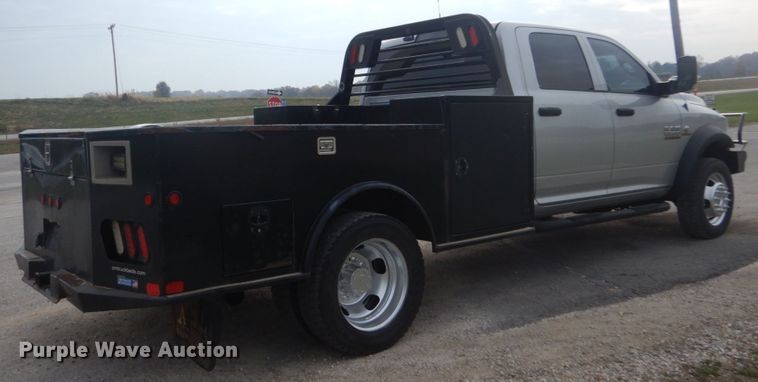 image for item IV9557 2014 Dodge Ram 5500HD  flatbed truck