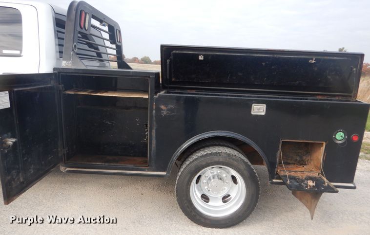 image for item IV9557 2014 Dodge Ram 5500HD  flatbed truck