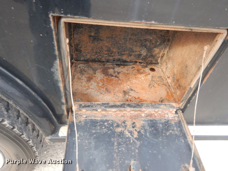 image for item IV9557 2014 Dodge Ram 5500HD  flatbed truck