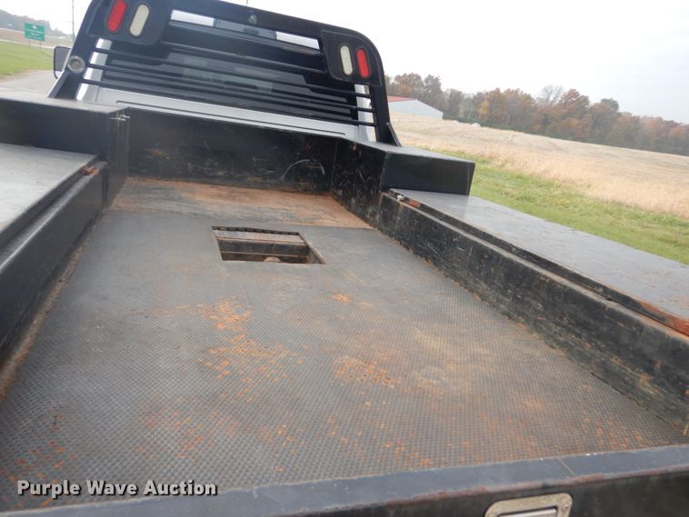 image for item IV9557 2014 Dodge Ram 5500HD  flatbed truck