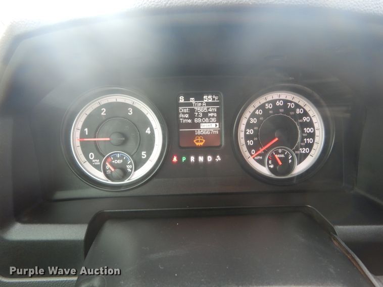 image for item IV9557 2014 Dodge Ram 5500HD  flatbed truck