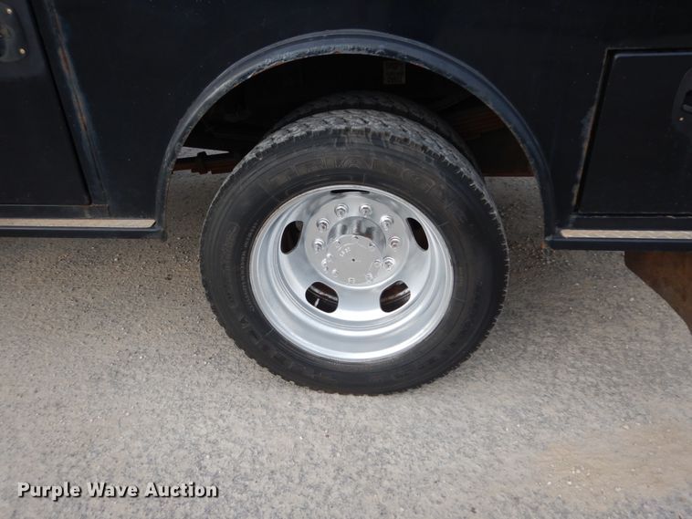 image for item IV9557 2014 Dodge Ram 5500HD  flatbed truck