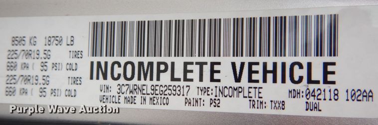 image for item IV9557 2014 Dodge Ram 5500HD  flatbed truck