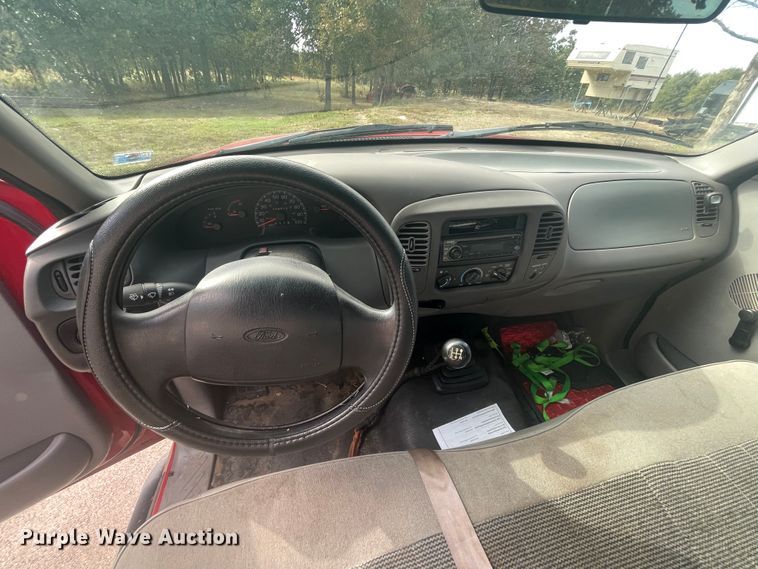 image for item IX9504 1998 Ford F150  pickup truck