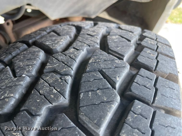 image for item IX9504 1998 Ford F150  pickup truck