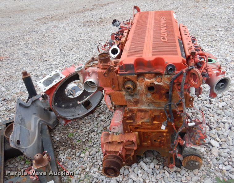 image for item JJ9908 Cummins 2350  engine