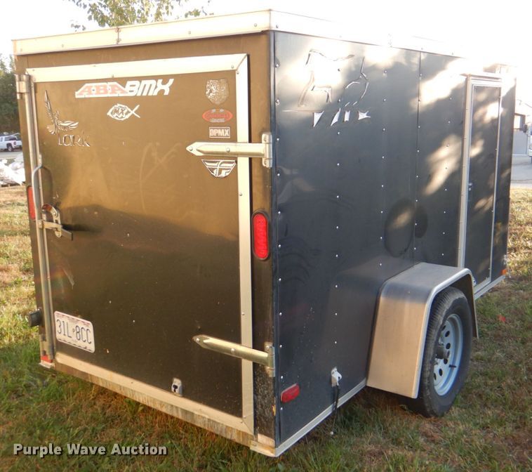 image for item JS9183 2010 Lark United VT510SA  enclosed cargo trailer