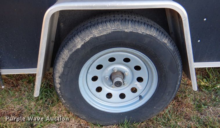 image for item JS9183 2010 Lark United VT510SA  enclosed cargo trailer