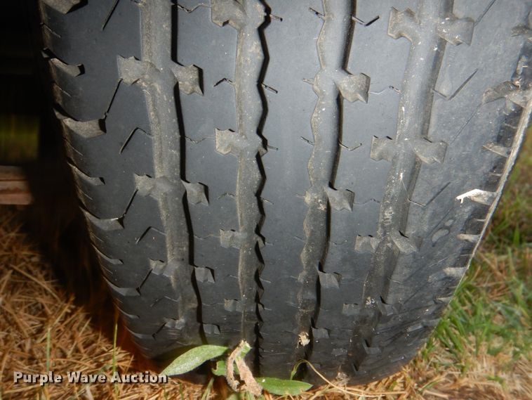 image for item JS9183 2010 Lark United VT510SA  enclosed cargo trailer