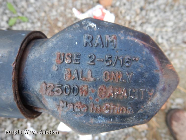 image for item JS9184 2013 Arising Industries 714VTRW  enclosed cargo trailer