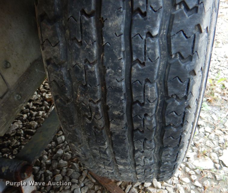 image for item JS9184 2013 Arising Industries 714VTRW  enclosed cargo trailer