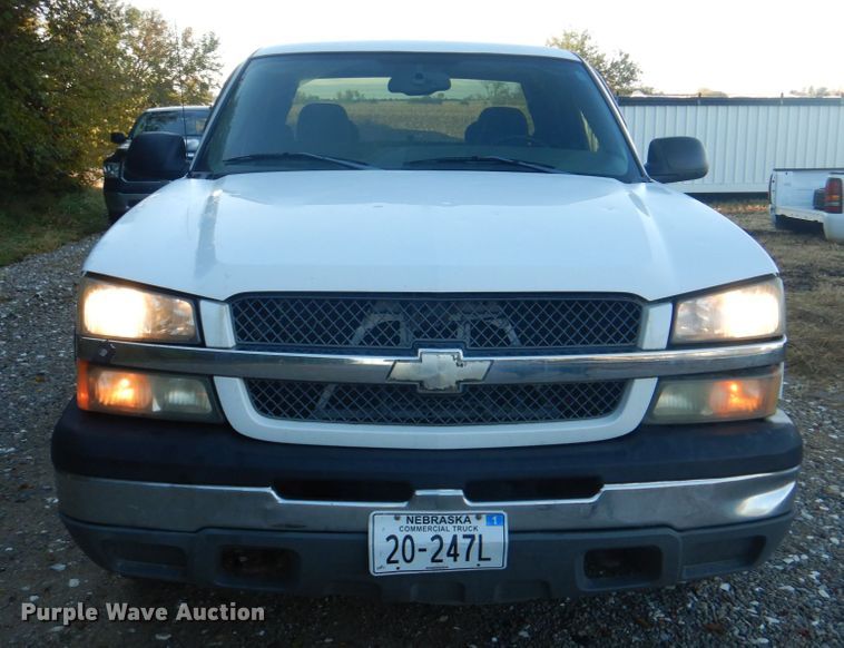 image for item JS9216 2004 Chevrolet Silverado 1500  Ext. Cab pickup truck