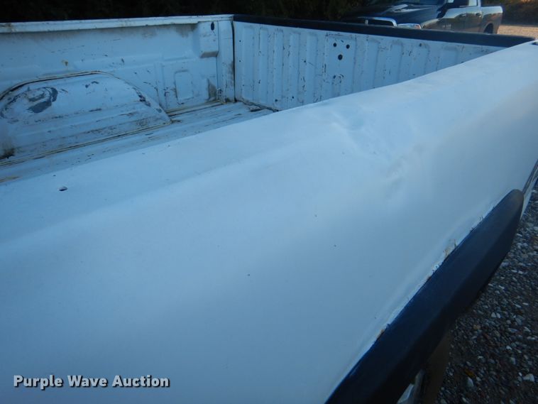 image for item JS9216 2004 Chevrolet Silverado 1500  Ext. Cab pickup truck