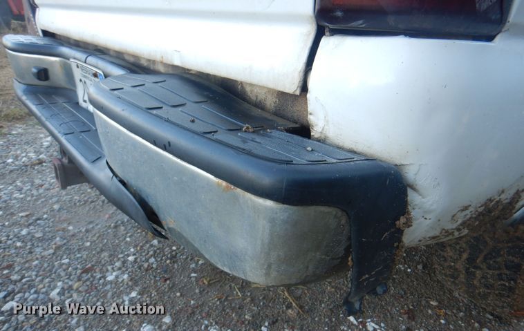 image for item JS9216 2004 Chevrolet Silverado 1500  Ext. Cab pickup truck