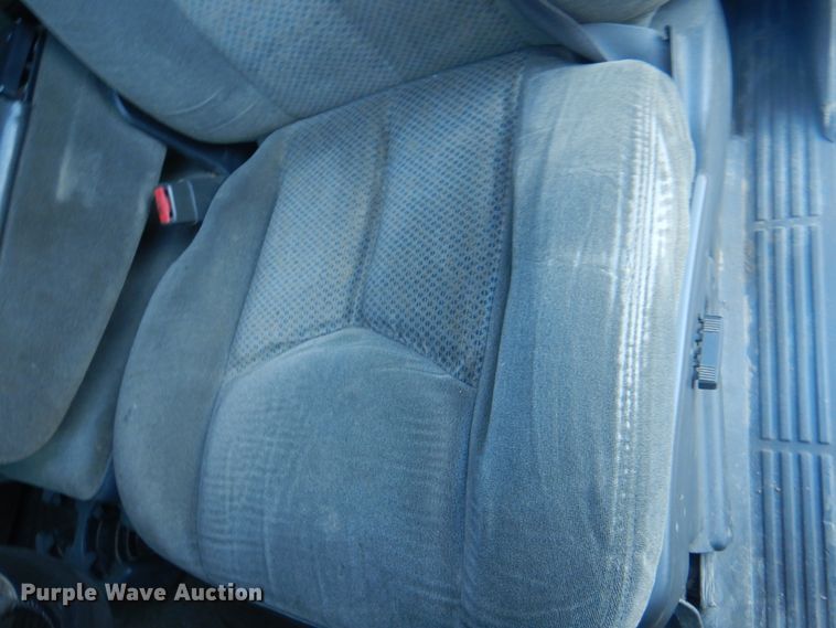 image for item JS9216 2004 Chevrolet Silverado 1500  Ext. Cab pickup truck