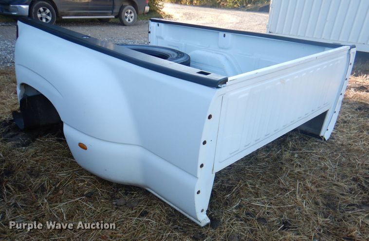 image for item JS9217 Chevrolet  pickup truck bed