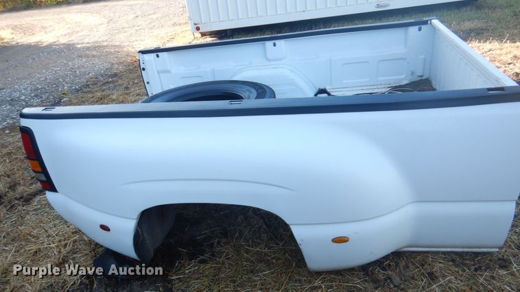 image for item JS9217 Chevrolet  pickup truck bed