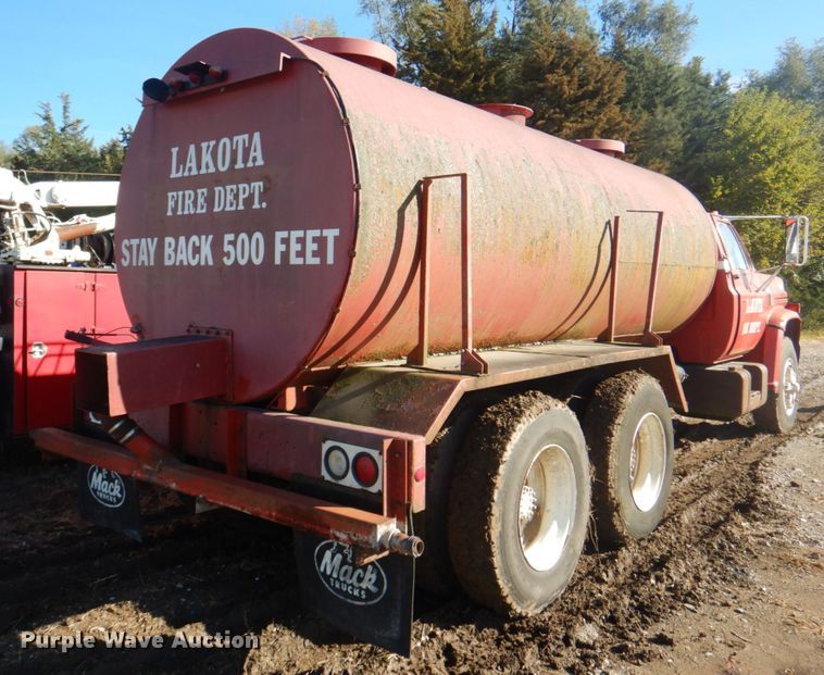 image for item JS9223 1979 Chevrolet Custom Deluxe C70  water truck