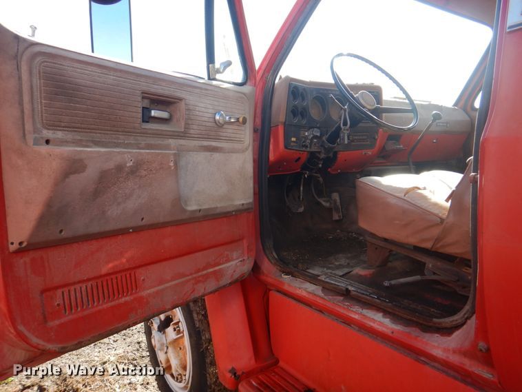 image for item JS9223 1979 Chevrolet Custom Deluxe C70  water truck