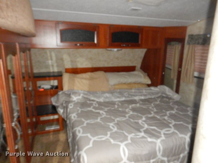 image for item JS9225 2012 Keystone Cougar  camper