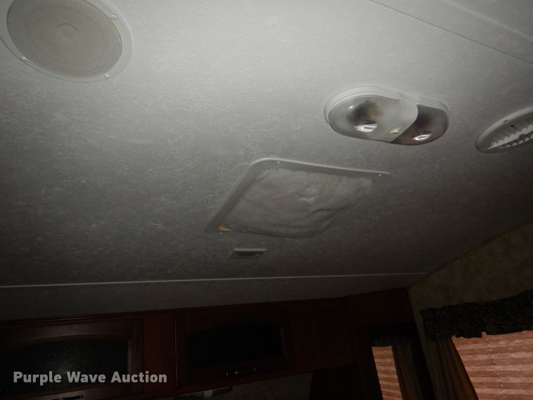 image for item JS9225 2012 Keystone Cougar  camper