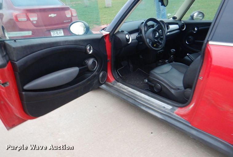 image for item JS9275 2011 Mini Cooper