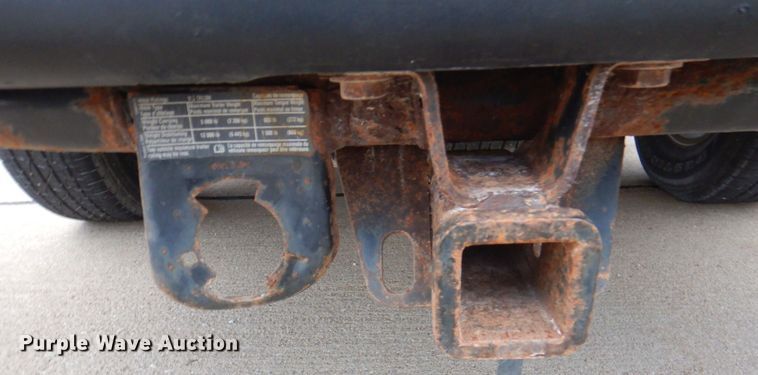 image for item JS9276 2002 Chevrolet Suburban LT  SUV