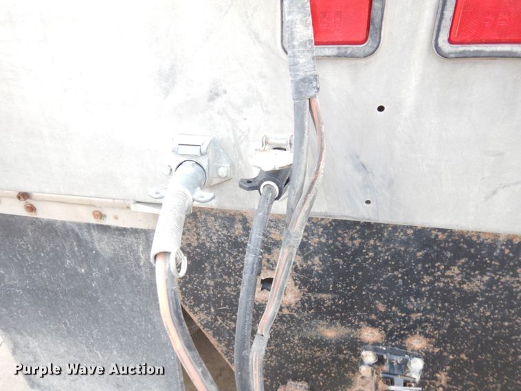 image for item JS9453 2004 International 8600  flatbed truck